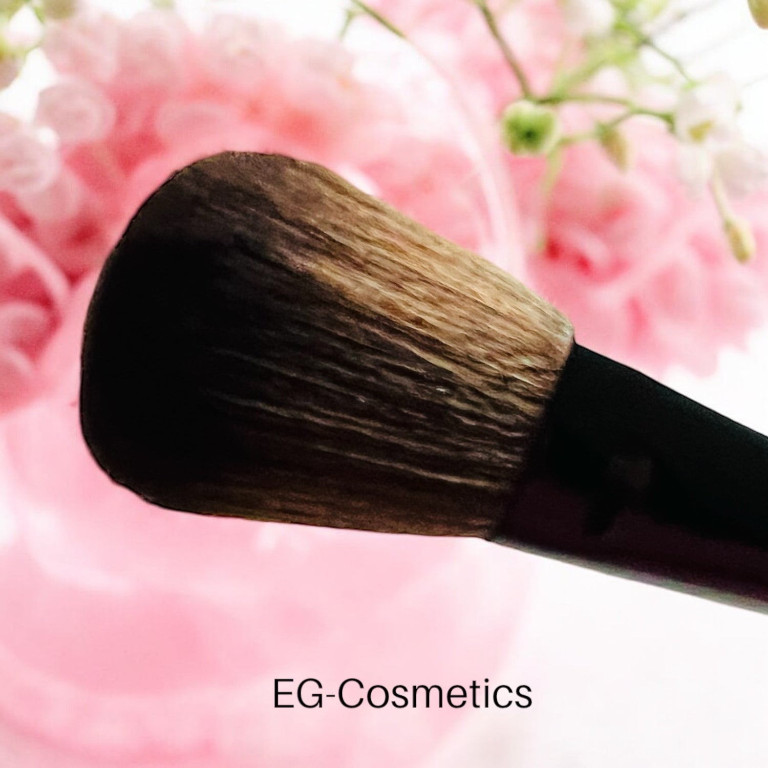 https://eg-cosmetics.co.uk/products/smooth-shadow-brush-it-brushes-for-ulta-copy?_pos=5&_sid=35d804116&_ss=r