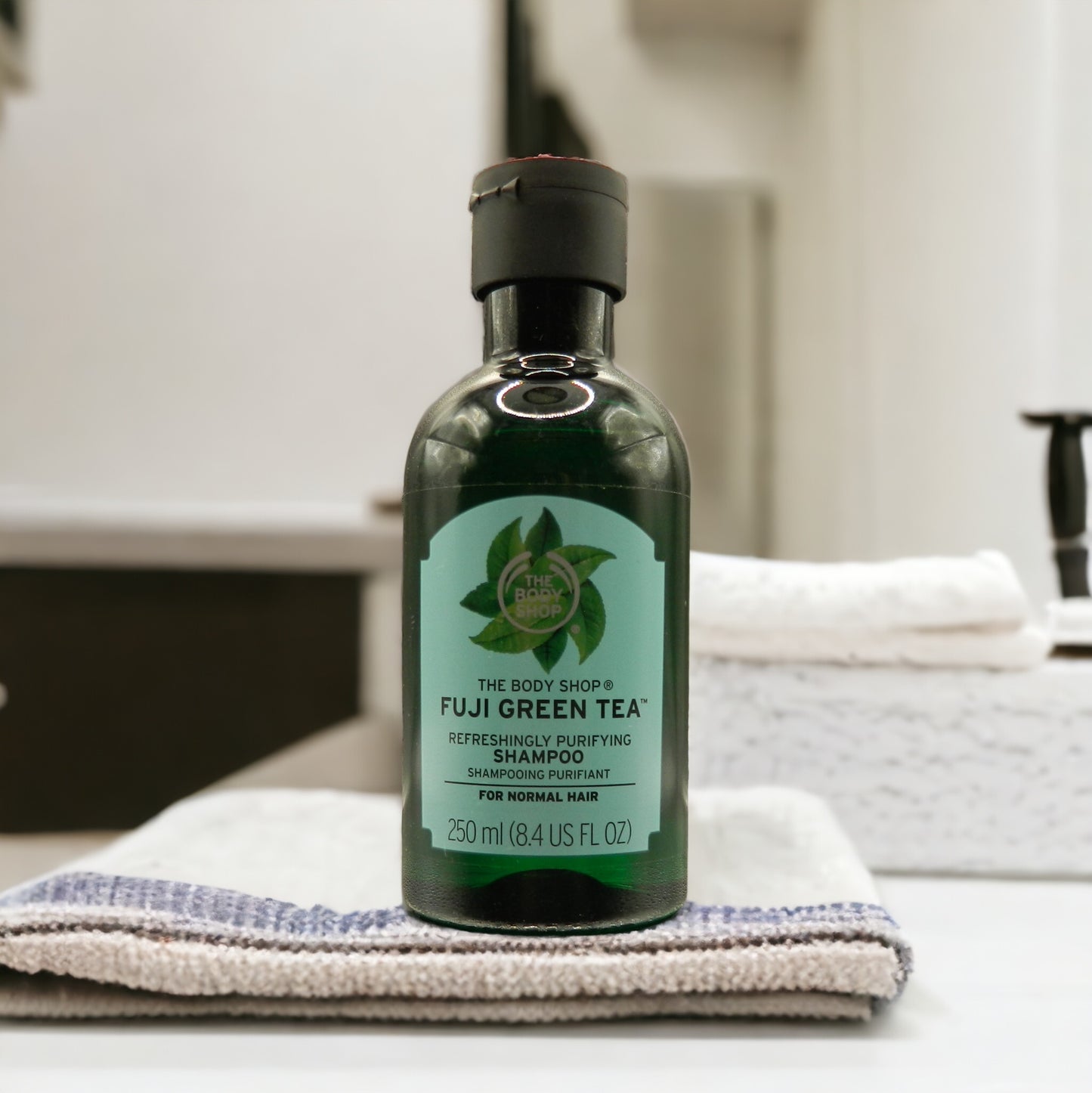 The Body Shop FUJI GREEN TEA Refreshingly Purifying Shampoo 250ml