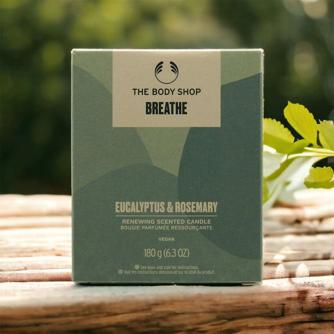 The Body Shop BREATHE Renewing Scented Candle